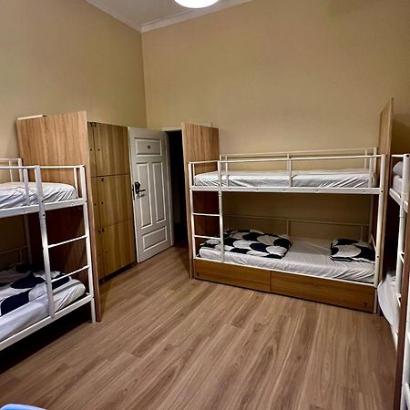 Fox Hostel 克拉科夫 外观 照片