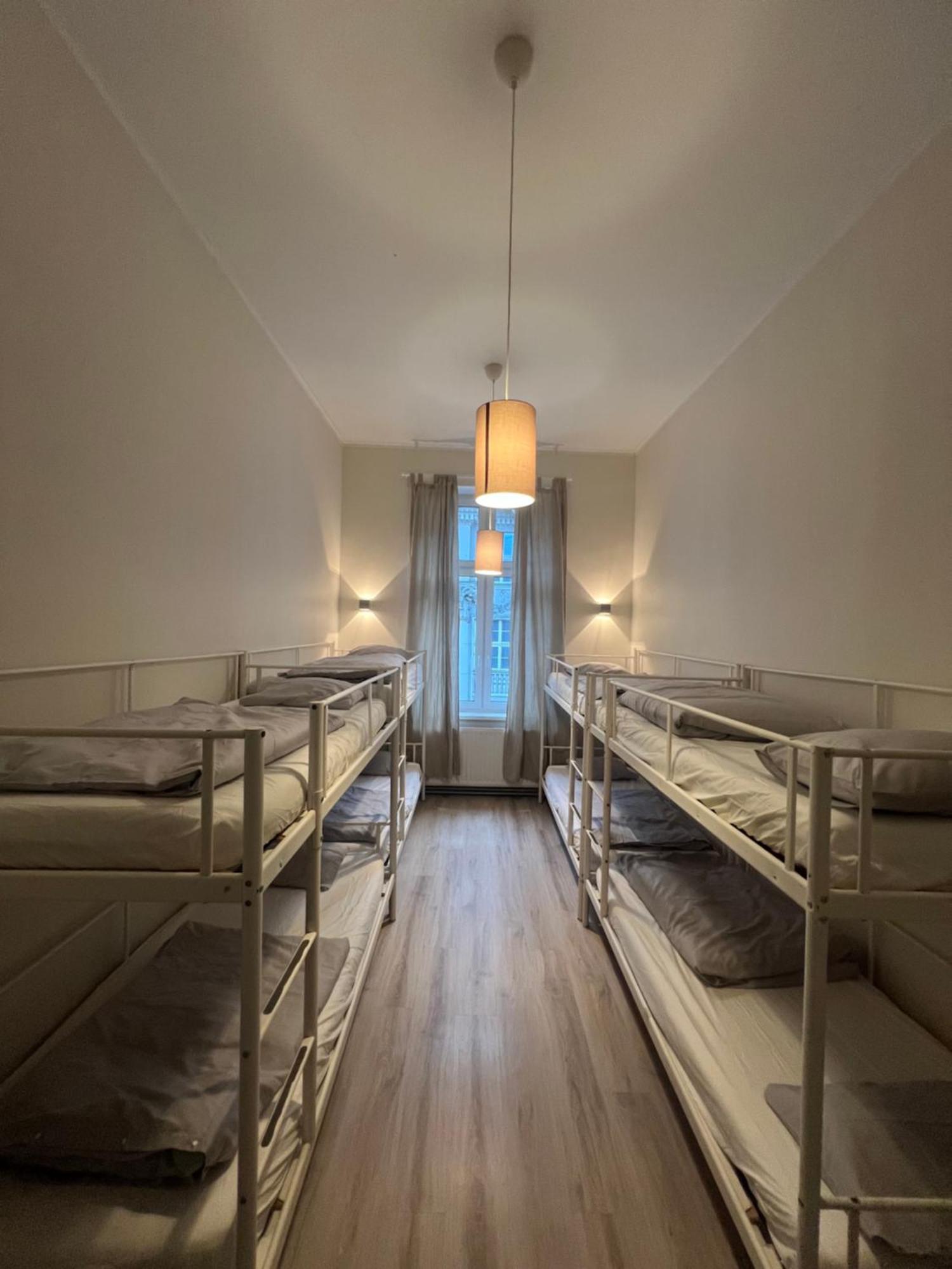 Fox Hostel 克拉科夫 外观 照片