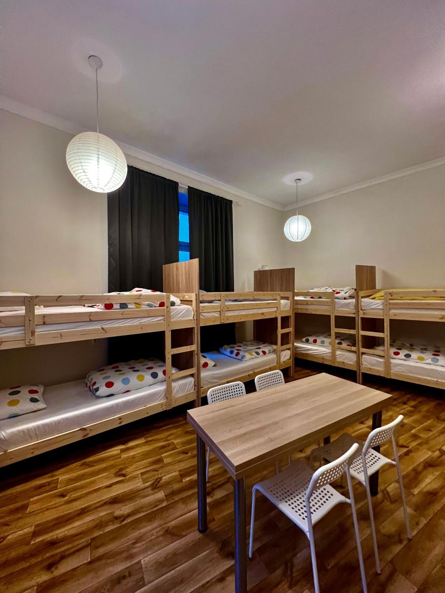 Fox Hostel 克拉科夫 外观 照片